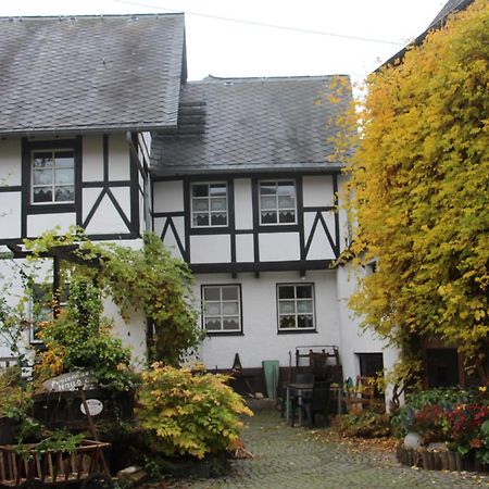 Ferienhaus Haus Am Puetz Wintrich Exterior foto